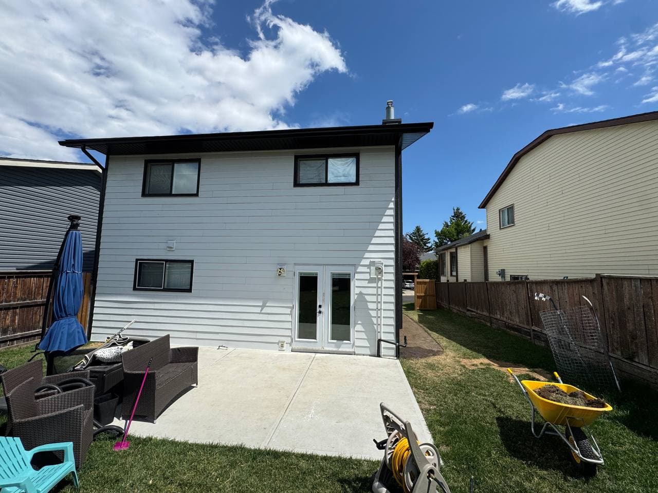 Full exterior renovation replacing outdated vinyl siding with durable Hardie board. The upgrade enhances curb appeal while significantly improving protection and long-term performance.